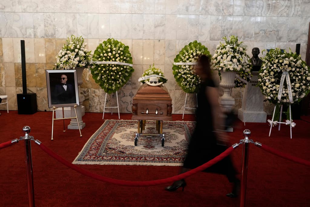 Compartieron el espacio otros reconocidos intérpretes como Amaury Sánchez, Eddy Herrera, Marcel, Frank Ceara y Niní Cáffaro.