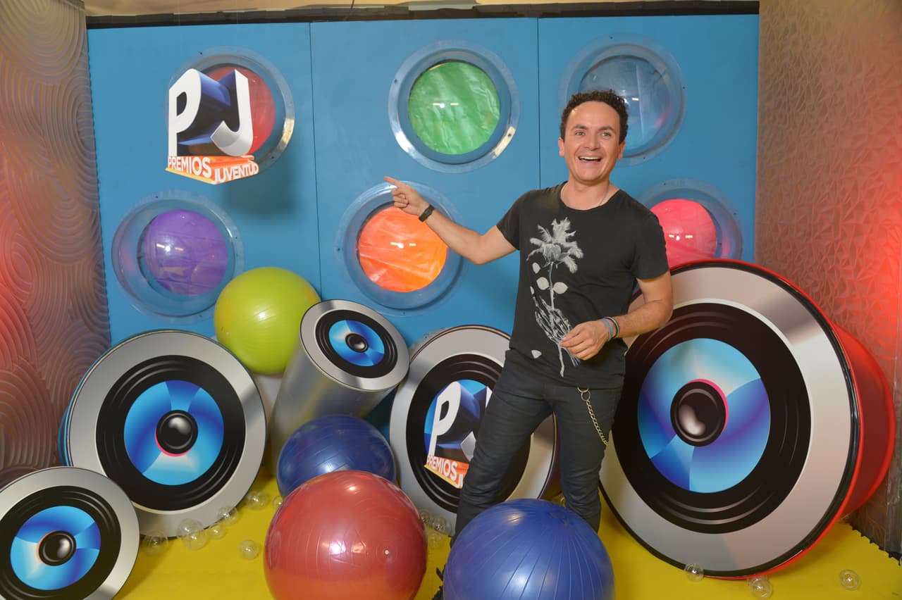 En esta sesión de fotos, trató de impresionar con su lado más divertido.