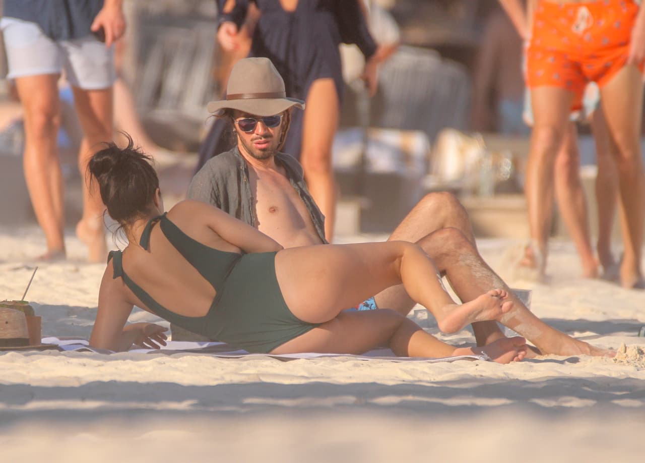 En las imágenes difundidas se ve a la protagonista de 'La gata' en compañía de su prometido, el productor chileno Koko Stambuk.