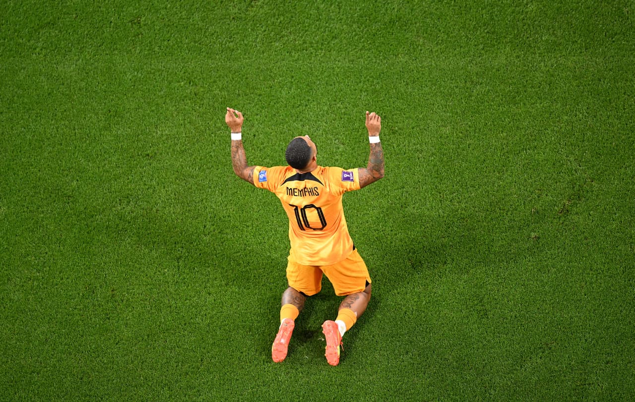 El motivo por el que Memphis Depay no usa su apellido