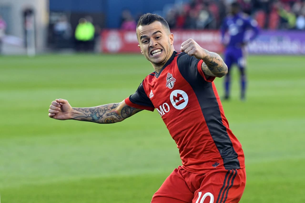 Sebastián Giovinco vacuna de tiro libre al América y a los Xolos de Tijuana en partidos de pretemporada