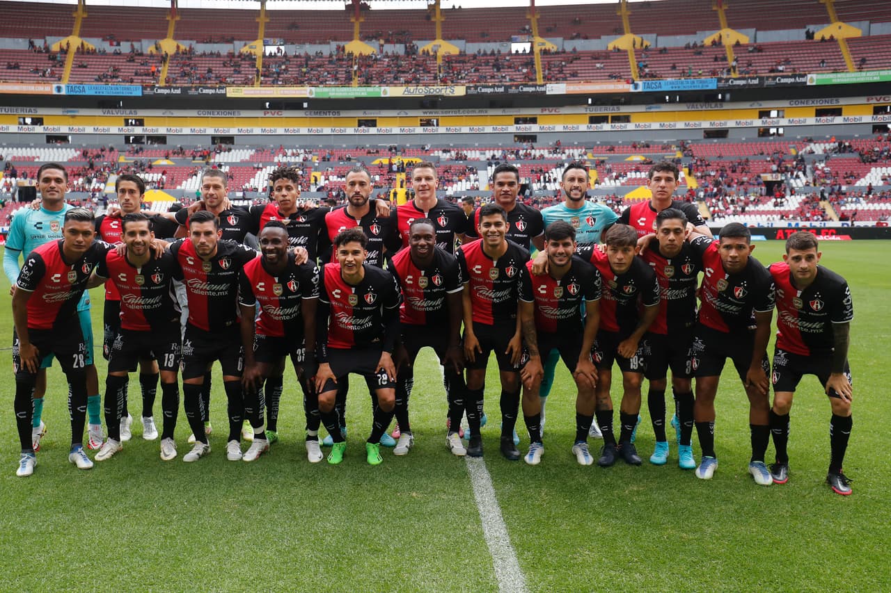 Los Bravos de Hernán Cristante se metieron en el Estadio Jalisco para sacar un gran resultado al vencer al Bicampeón Atlas con buen gol de Jesús Dueñas en el segundo tiempo.