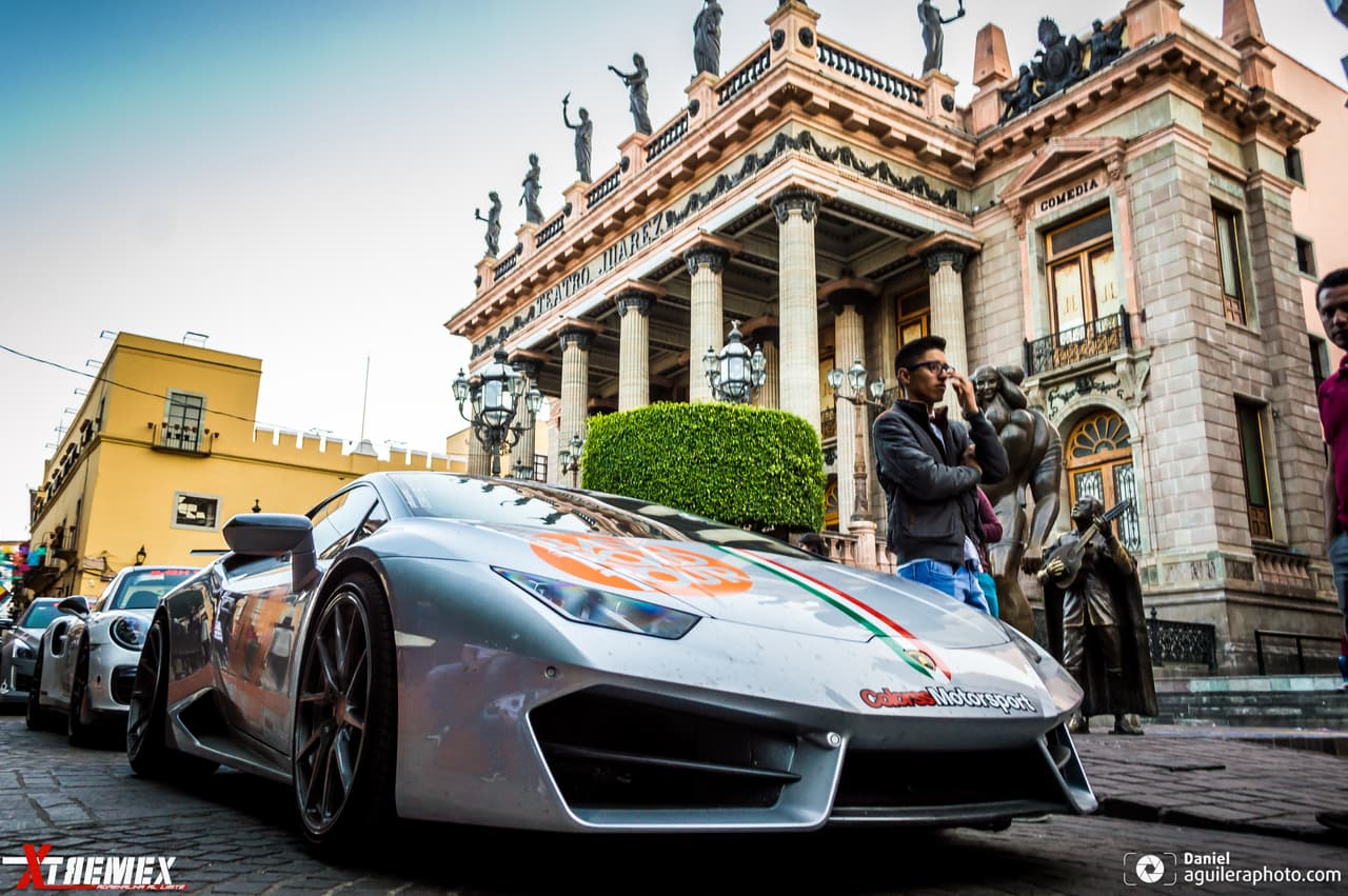 Pocas veces la ciudad de Guanajuato ha visto pasar 
<b>80 autos deportivos juntos.</b>