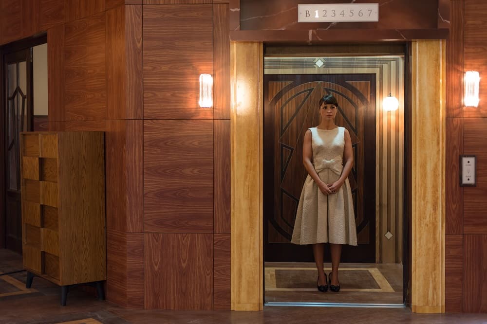 Si Alberto acepta, recibirá el dinero para salvar las galerías.