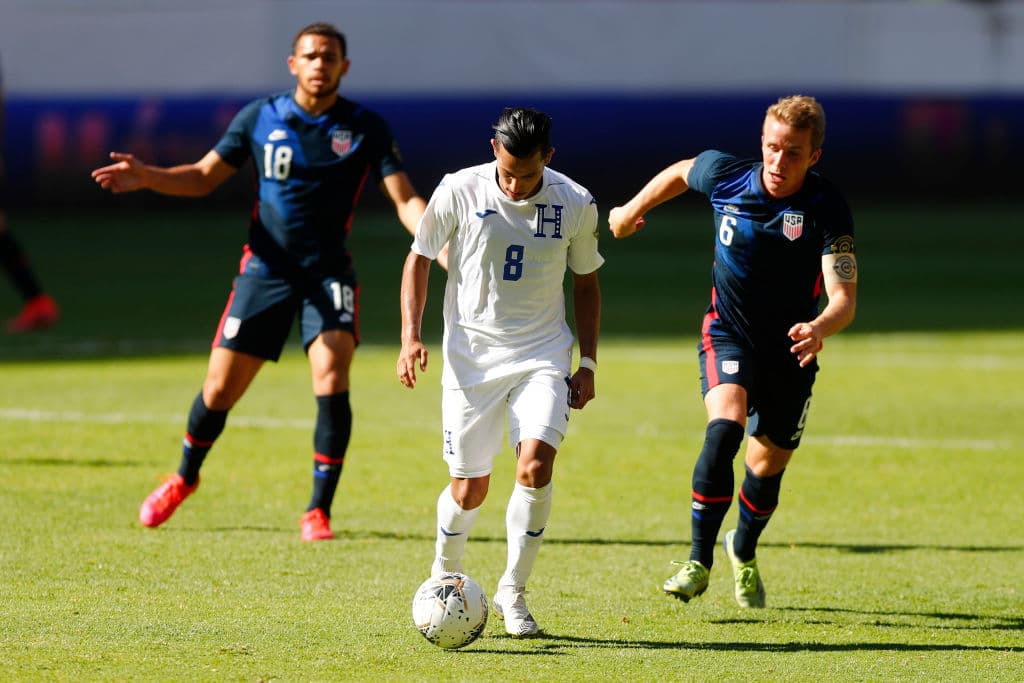 Juan Carlos Obregón y Luis Palma se encargan de continuar con la pesadilla de Estados Unidos en el Preolímpico y los eliminan por cuarta vez consecutiva con un marcador de 2-1.