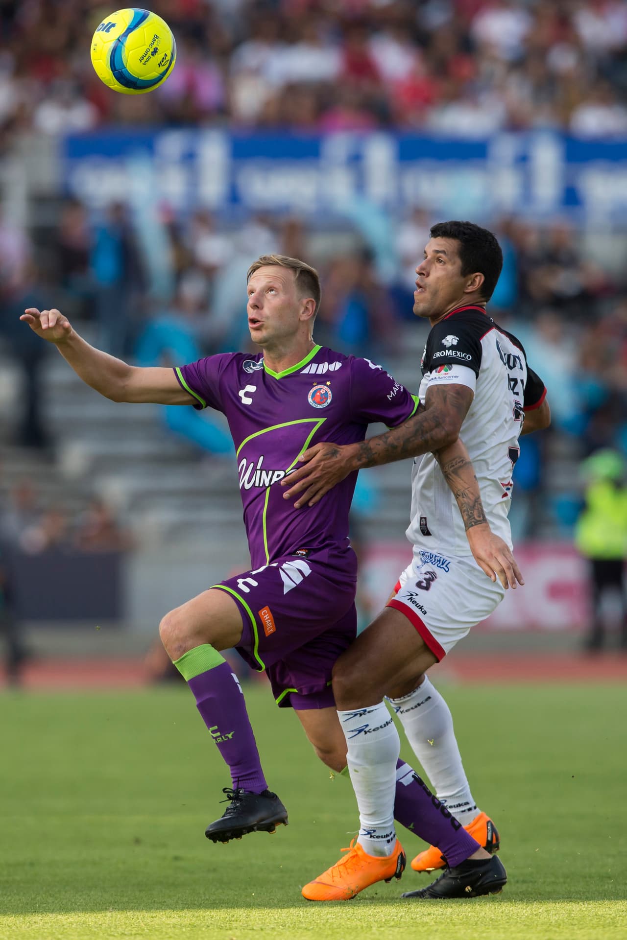 El partido tuvo la misma tónica durante los 90 minutos. Lobos decidido en ir al ataque y Veracruz con poca reacción.