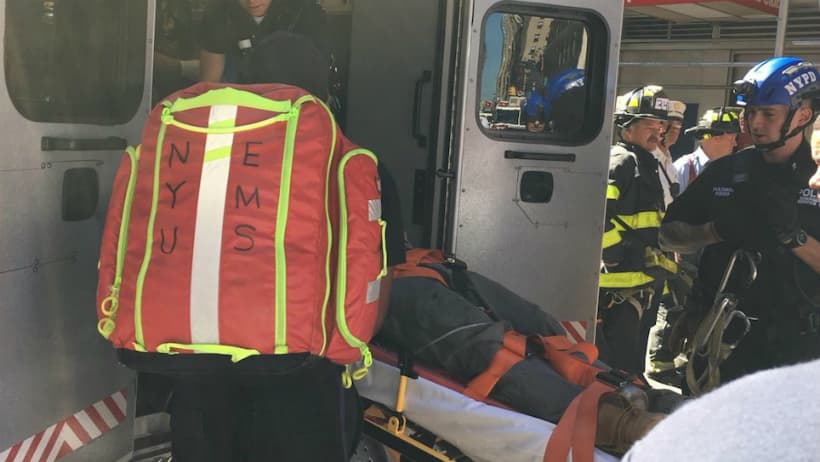 Trabajador mexicano cae varios pisos desde un andamio en un edificio de Manhattan