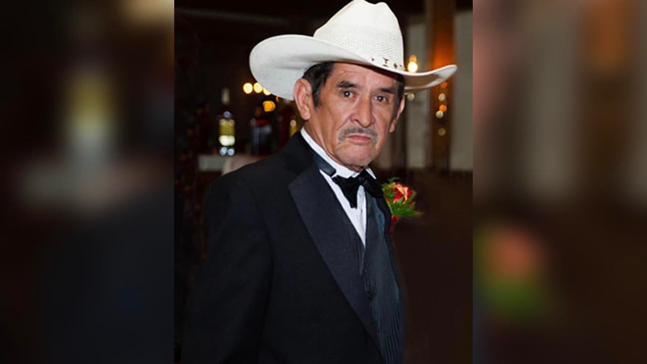 Martiniano San Juan murió de coronavirus el pasado 24 de abril en
<a href="https://www.univision.com/temas/houston">Houston</a>. Su familia asegura que los fuertes medicamentos que le suministraron durante cinco días hizo que se empeorara y falleciera.