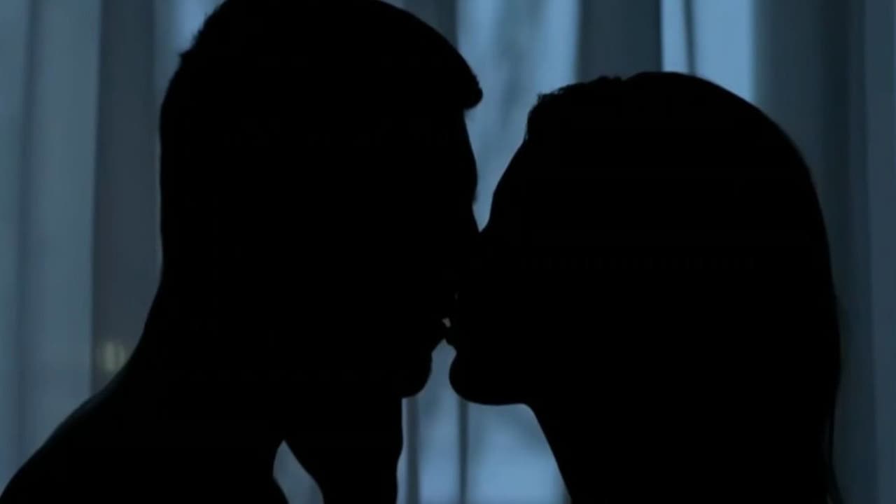 Hoy 6 de julio de 2026 es el Día Mundial del Beso Robado: ¿Romanticismo o polémica?