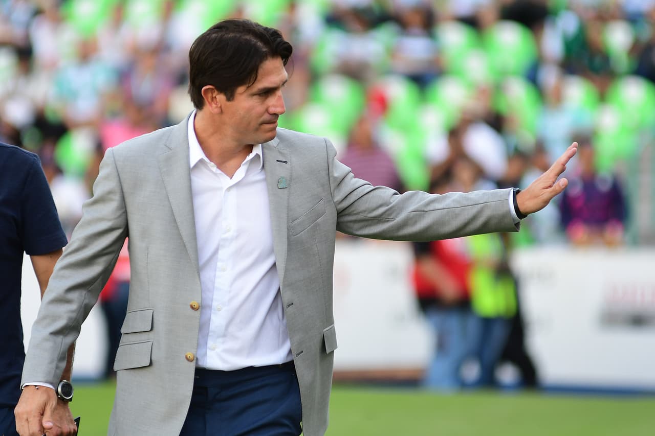 La salida del argentino Bruno Marioni de Pumas UNAM tiene puntos claves para analizar, luego de un Clausura 2019 en un bajo nivel muy a pesar de la expectativa a la llegada del estratega.