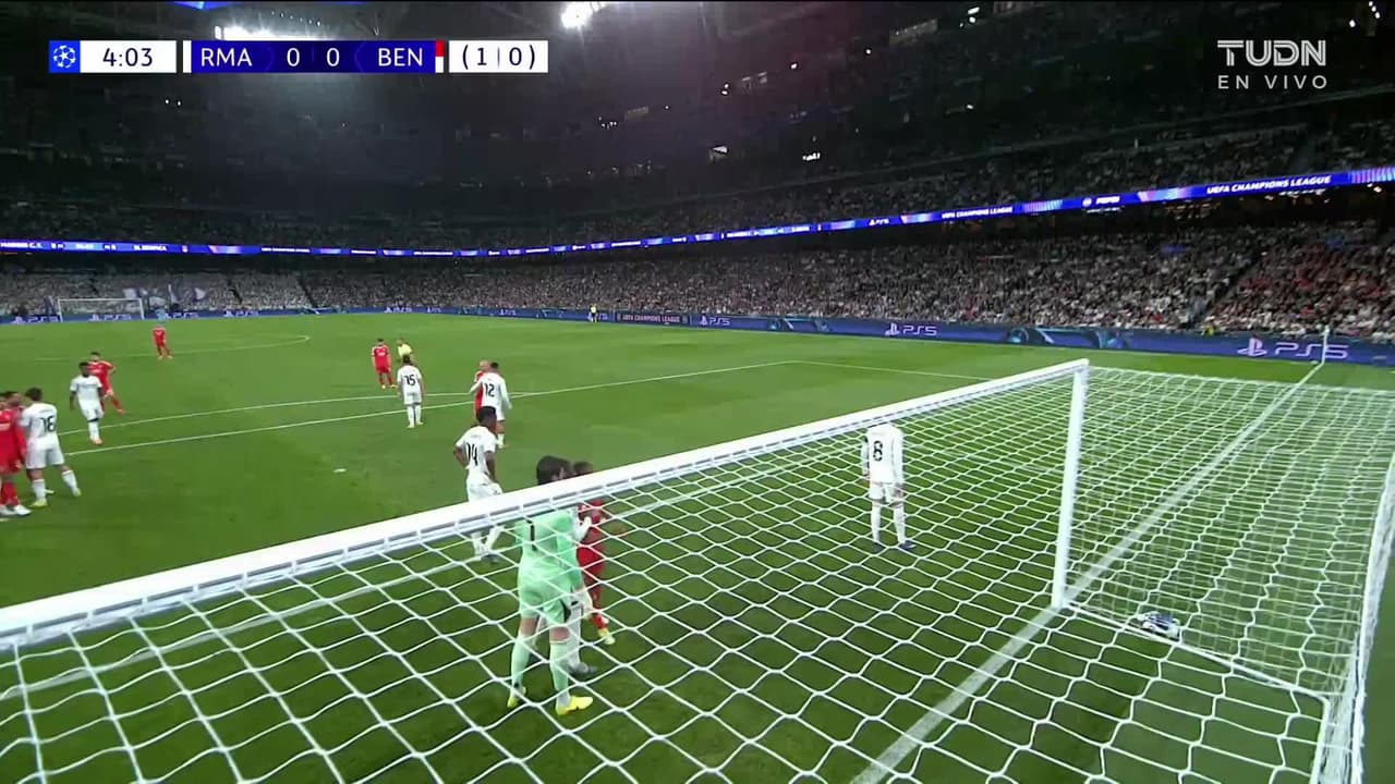 ¡TIRO ATAJADO! disparo por Leandro Barreiro.