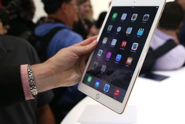 1. Tabletas. El Black Friday será un excelente momento para aprovechar las ofertas en estos dispositivos móviles. Por ejemplo, el iPad Air 2 puede comprarse en 499 dólares, más una tarjeta de regalo de 140 dólares.