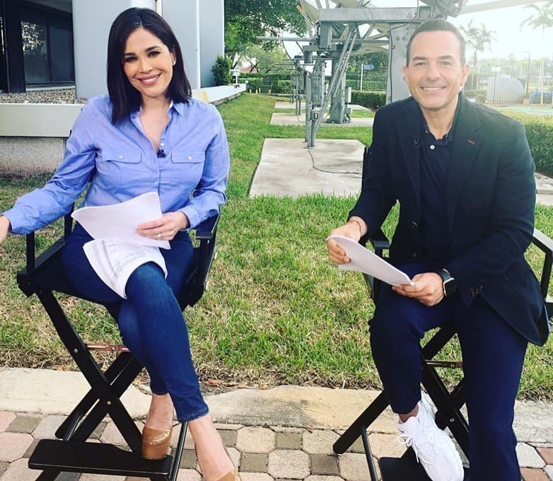 Karla y sus compañeros están al pie del cañón para informar y entretener al público del show matutino.