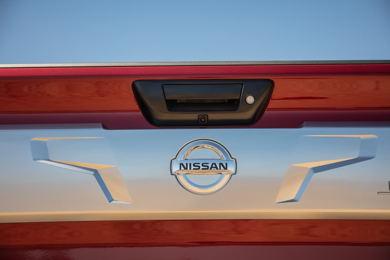 Nissan acudió a la Feria Estatal de Texas para presentar la iteración 2020 de su pickup de tamaño completo. En esta edición, la TITAN recibe una importante actualización que incluye mejoras en su motor, estética, tecnología y seguridad. En imagen: Nissan TITAN Platinum Reserve 2020.