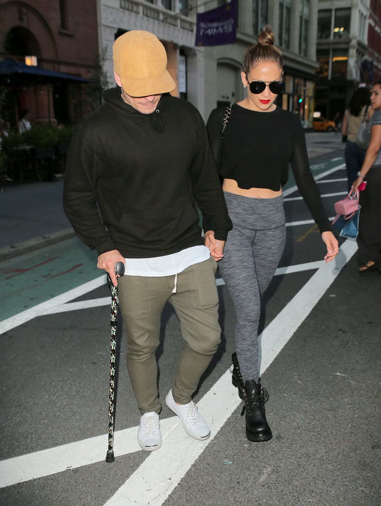 Aunque por ahora él ha tenido ciertas dificultades para caminar debido a su problema con el pie.