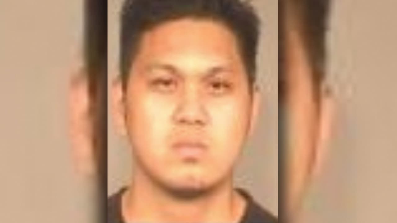 <b>Nombre: </b>Charles Xions
<br>
<b>Fecha de Nacimiento: </b>08/12/92
<br>
<b>Delito por que se busca: </b>Asalto con arma de fuego