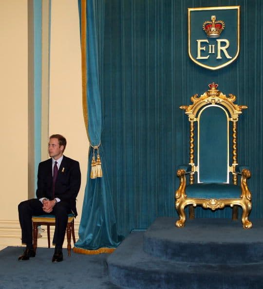El príncipe William atiende una recepción el día de Australia en la Casa de Gobierno en una visita a Australia en 2010.