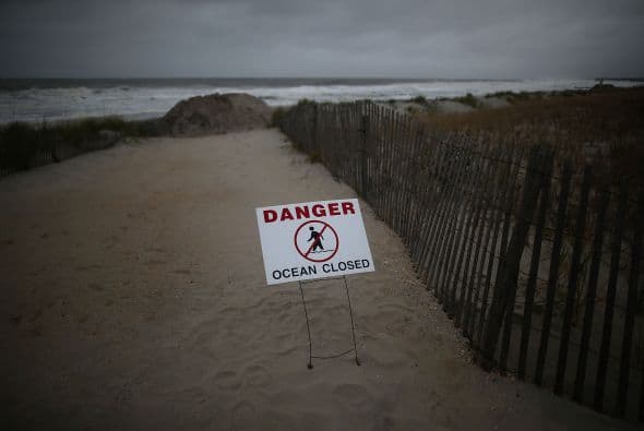 Romney decidió cancelar todos los actos que tenía previstos en Virginia y dirigirá sus últimos esfuerzos antes de las elecciones del 6 de noviembre al estado de Ohio, donde las encuestas le dan una ligera desventaja.