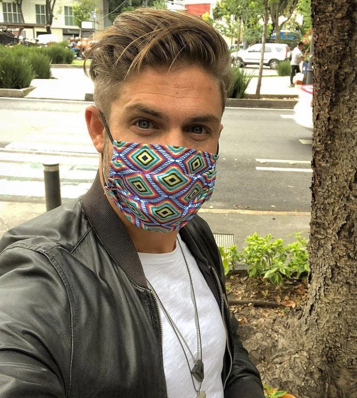 Continuó: "Tienes efectos positivos sobre nuestra plasticidad neuronal. Ayudan a limitar el crecimiento de células cancerígenas. Ayuda a retener masa magra mientras perdemos grasa. Mejora la sensibilidad de la insulina y mejora el usa de la glucosa como sustrato energético".
<br>