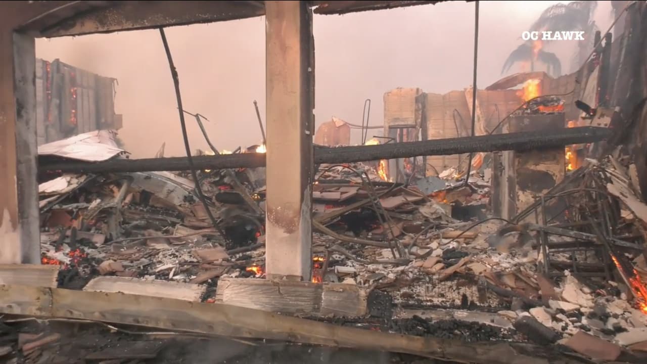 "Estamos empezando a manejar mejor el fuego ahora, y esperamos que hagamos un gran progreso durante la noche y en los próximos días", dijo Fennessy.