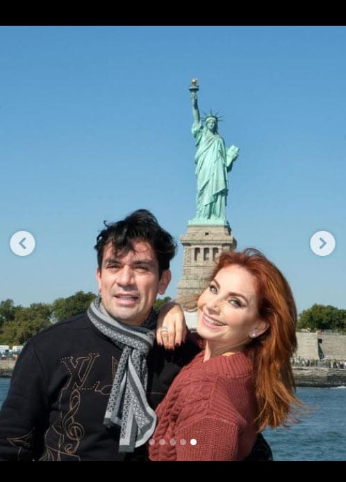 A diferencia de otros viajes de aniversario que han hecho, la artista especificó que este fue 
<b>"corto por trabajo, pero indispensable". </b>
<br>