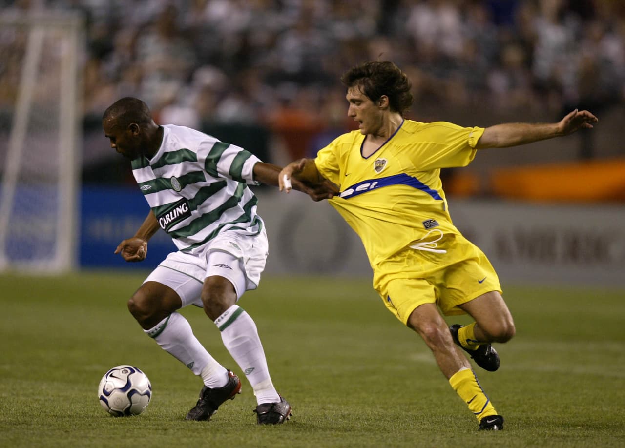 Por ejemplo en 2003 Boca Juniors jugó en el estadio y perdió contra el Celtic de Glasgow 0-1.
<br>Entonces fue titular Guillermo Barros Schelotto, actual entrenador del equipo argentino.