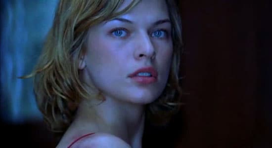 <b>Milla Jovovich</b>
<br>Ya era una actriz de renombre cuando protagonizó 'Resident Evil'. La recordarás en sus papeles en producciones como 'El quinto elemento' o 'Regreso a la laguna azul', que resultaron ser muy exitosos.
