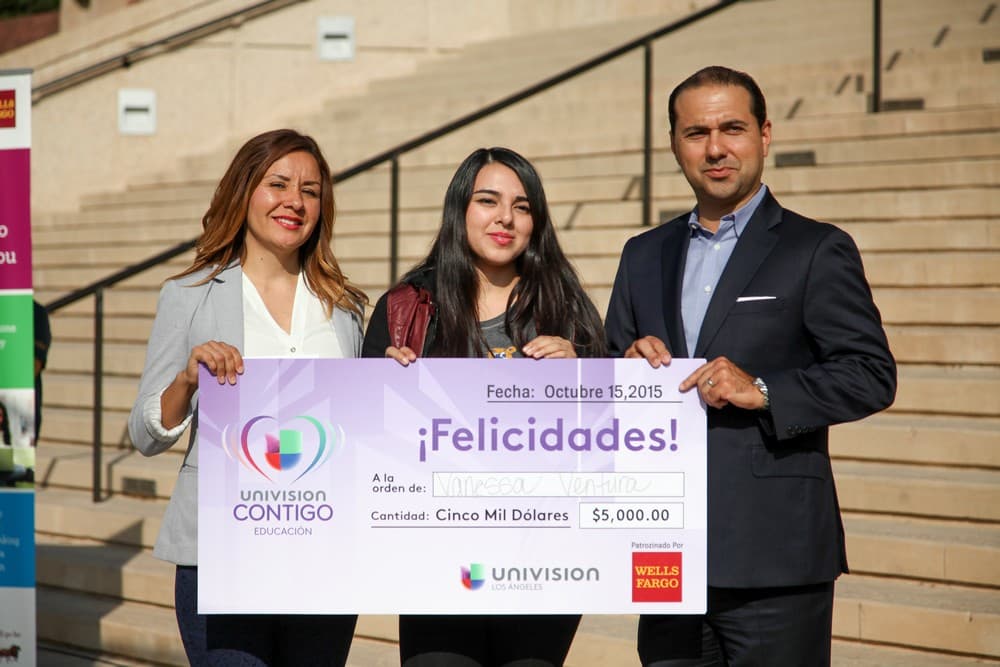 Como todos los años, Univision realizó su ya tradicional Feria de la Educación, el 15 de octubre de 2016, por primera vez en los terrenos de CalState Northridge. Decenas de miles de padres e hijos asistieron al mayor evento educativo de la comunidad hispana estadounidense.