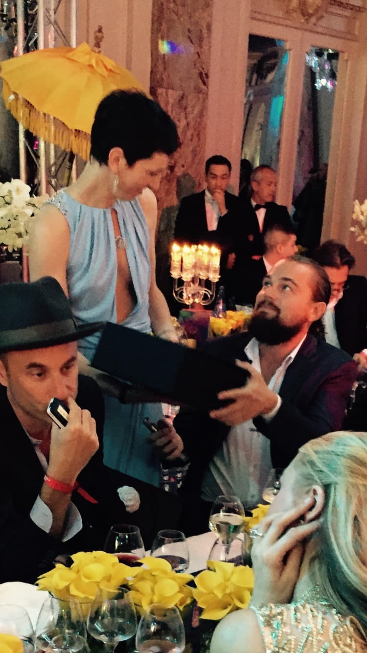 Sin embargo, no fue felicidad para Leo por que perdió en otras dos ofertas. Por ejemplo le dijo adiós a unas vacaciones en uno de los lujosos complejos turísticos de Nikki Beach Worldwide.