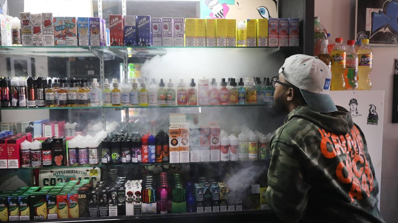 Tabaco, alimentos o contenido para adultos: Las leyes que entran en vigor en Arizona este 26 de septiembre