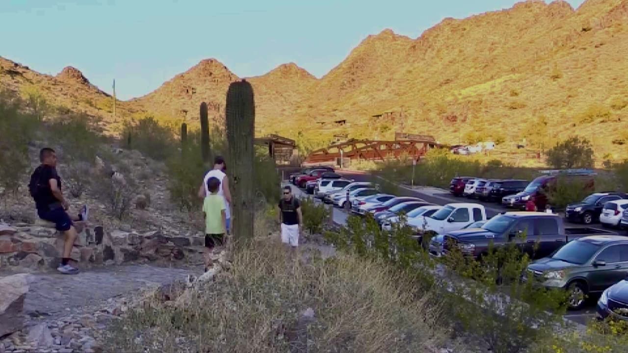 “Es sumamente importante que se hidrate”: mantente seguro al practicar senderismo con estas recomendaciones