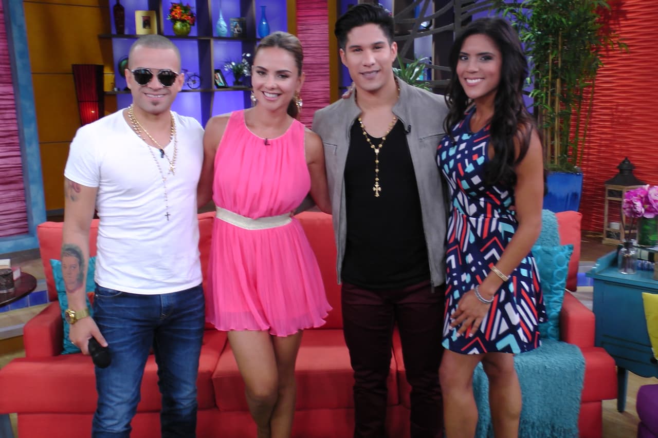 ¡Recibimos a Chino y Nacho! quienes regresaron de su exitosa gira para hablar sobre su más reciente álbum.