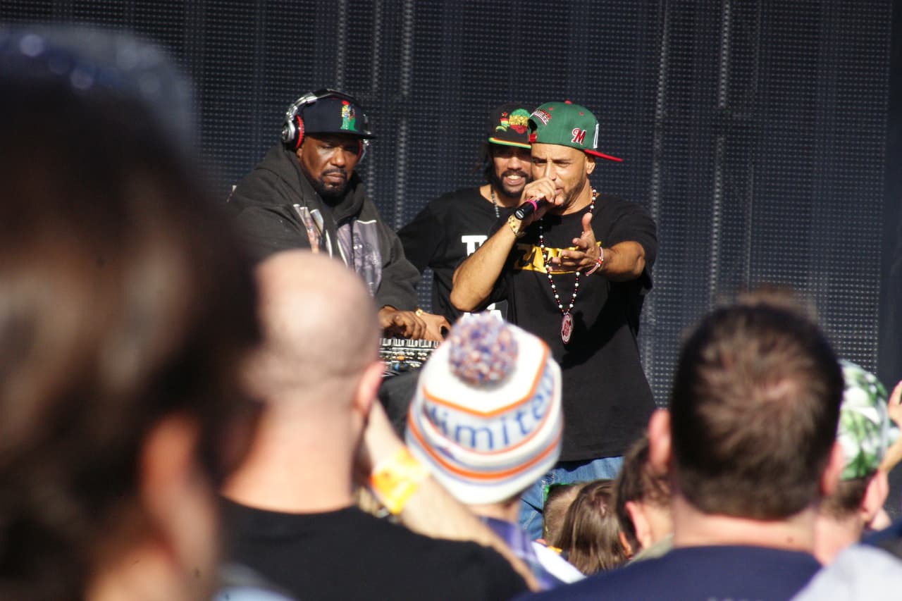 Miles se divirtieron en festival de música Fun Fun Fest este fin de semana en la capital de Texas.