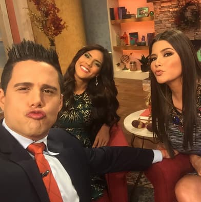 Esperamos pronto tener más detalles sobre todo lo relacionado con el compromiso y boda de nuestra querida Francisca Lachapel.