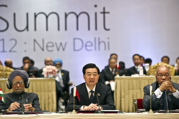 En lo que respecta a los conflictos de Oriente Medio, en particular Siria e Irán, abogan por soluciones negociadas.