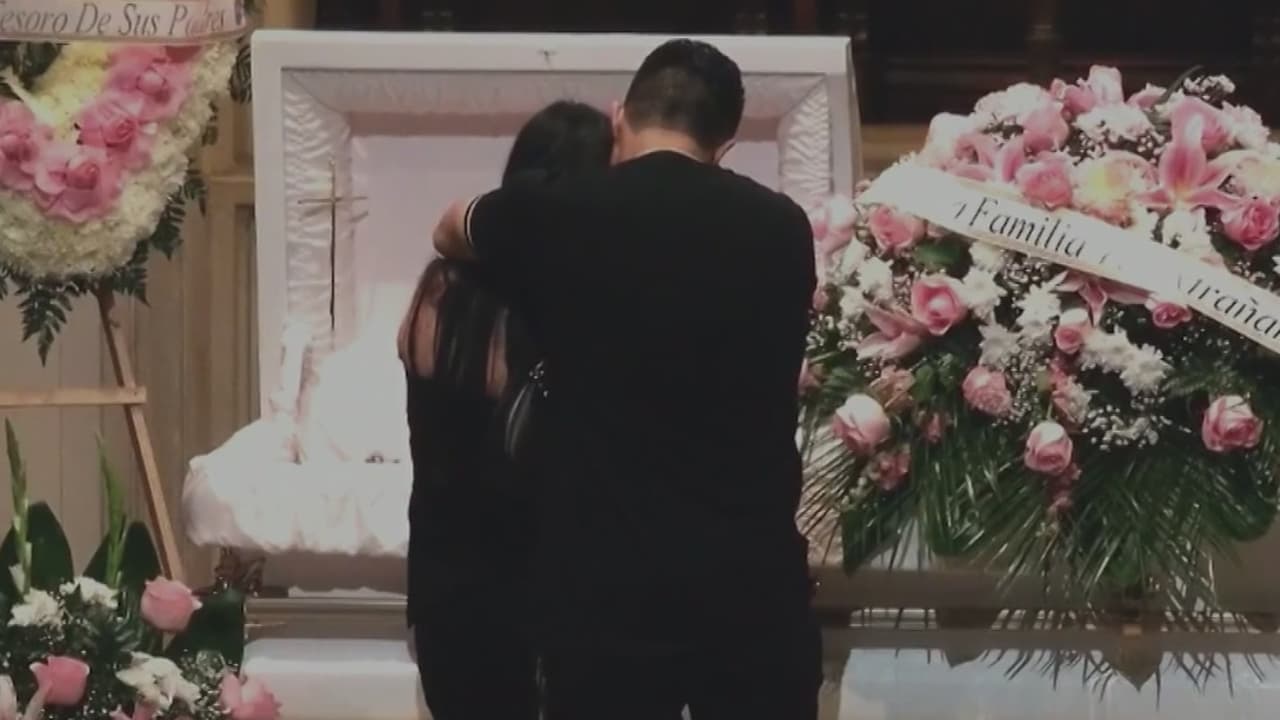 Realizan velorio de estudiante de Reseda que murió tras pelea escolar