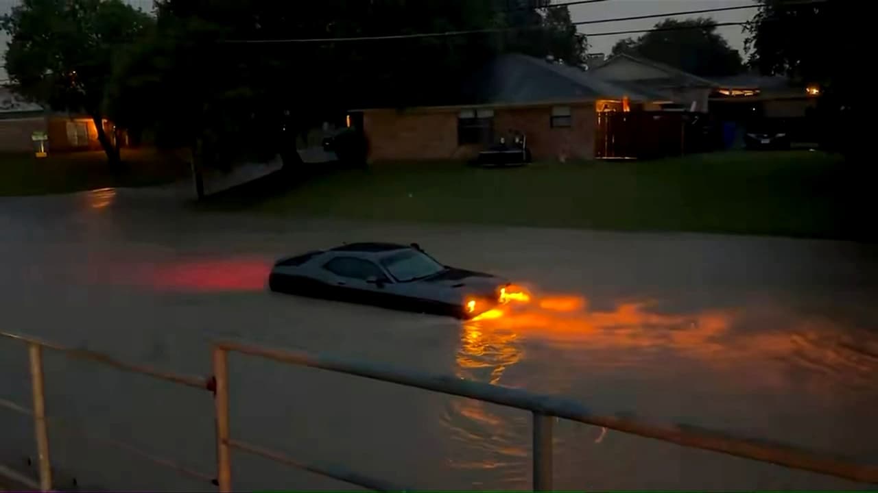 Así se ven los daños por inundaciones repentinas en Texas, ¿qué estados siguen bajo amenaza de tormentas?