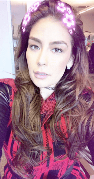 Otra característica de esta intrépida conductora es su sencillez y carisma.