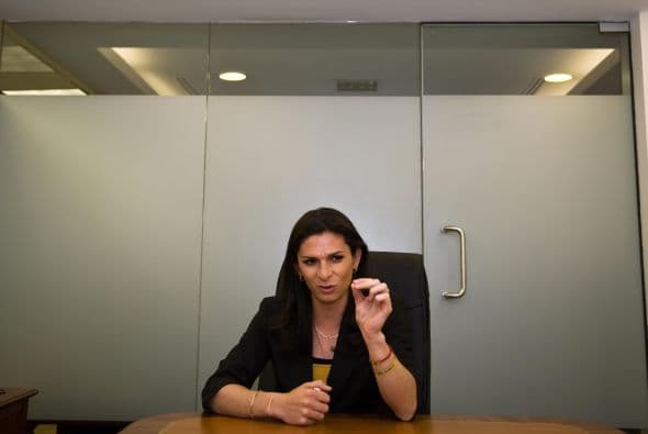 Ana Gabriela Guevara detenía a México cuando corría en los 400 metros planos y fue una de las grandes deportistas del país azteca. Ha ocupado los cargos oúblicos de Directora del Instituto del Deporte del Distrito Federal, Senadora en el Estado de Sonora y Directora de la CONADE.