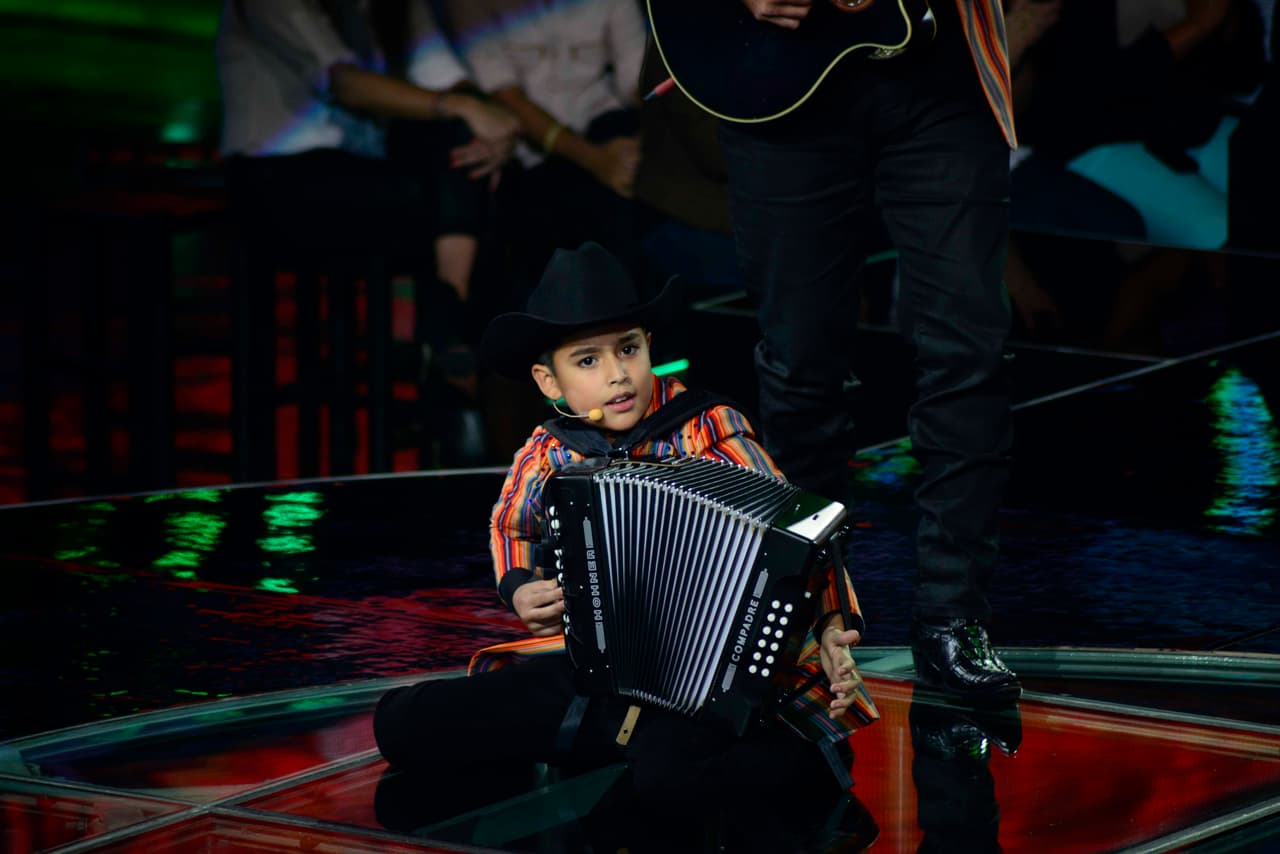 Los Modesto y Pintos fueron eliminados, el bullying se hizo presente en algunos de los participantes, los capitanes no estuvieron de acuerdo con las críticas de los jueces, Benny, Sasha y Eric fueron los invitados especiales y Espinoza Paz y Cristian castro hicieron las pases.