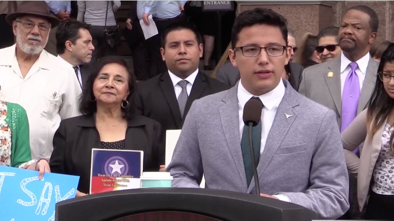 Negros e hispanos se unen en Texas para combatir propuestas de ley que consideran racistas