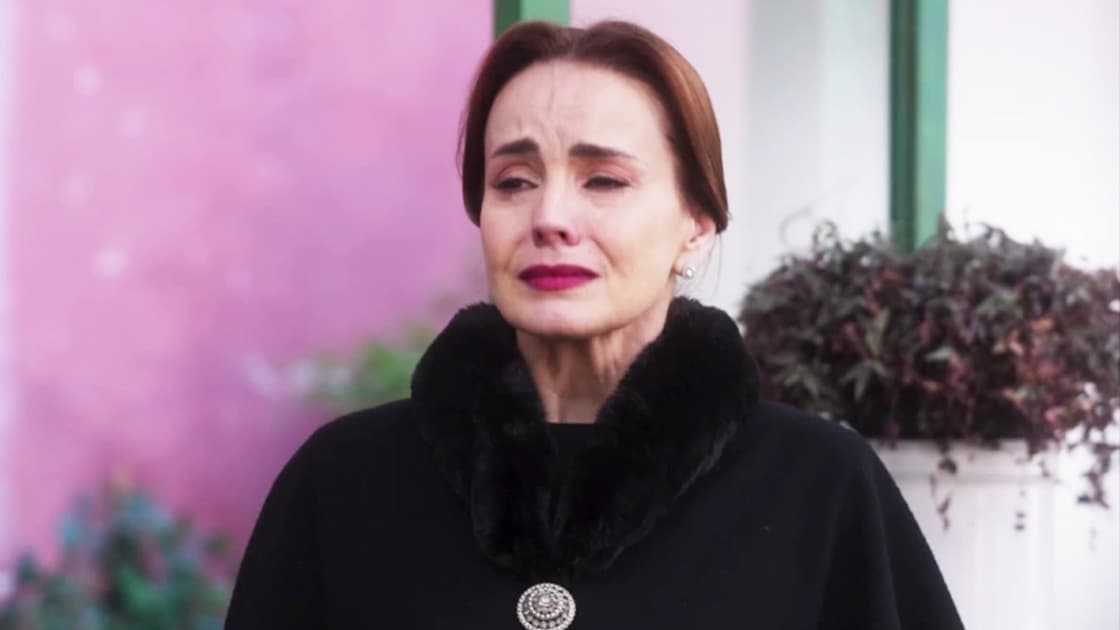 Paloma atenta contra su vida | Mi Rival | Capítulo 40