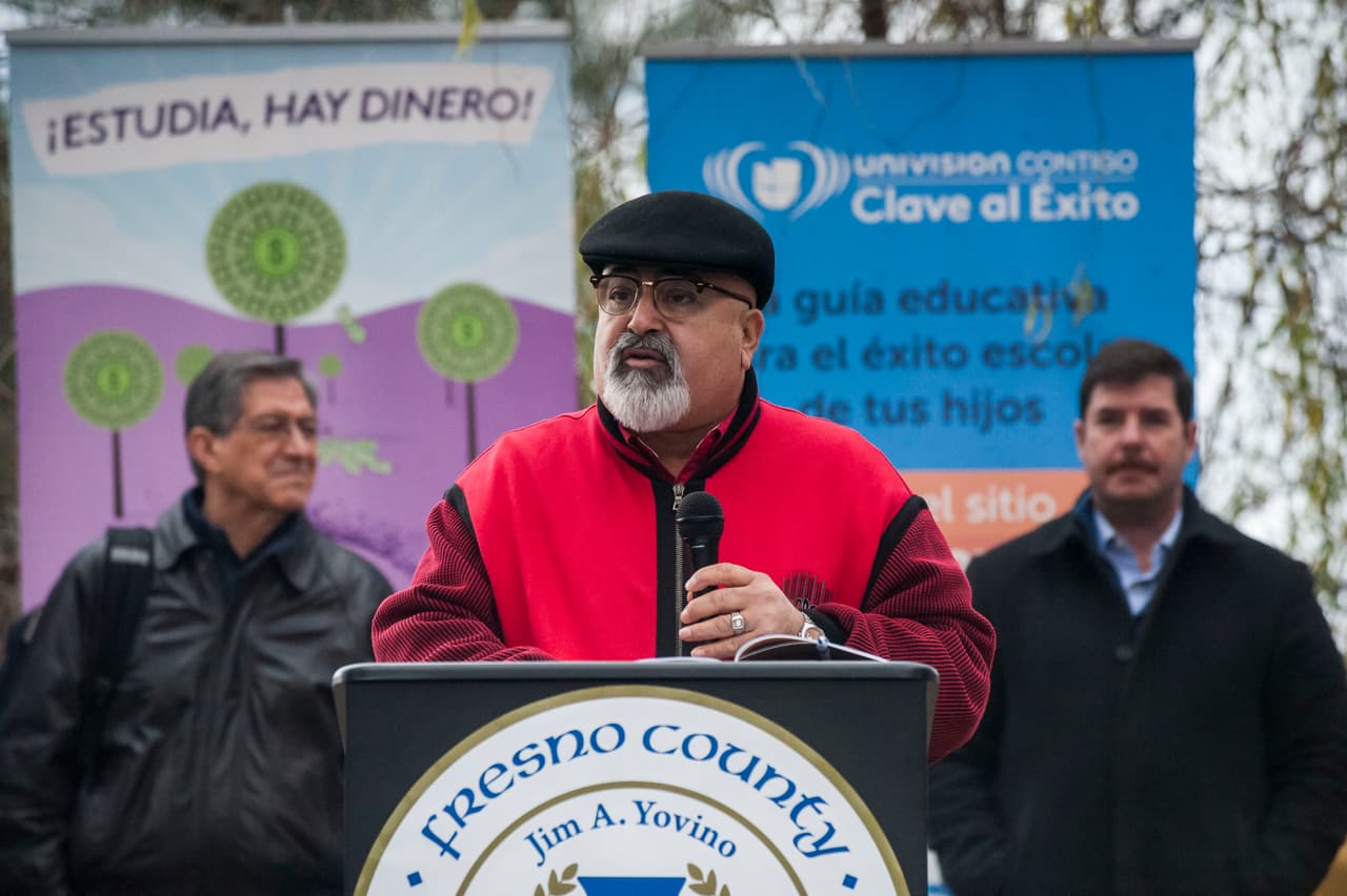 Ocho colegios y universidades ayudaron a estudiantes y sus familias llenar las solicitudes de FAFSA.