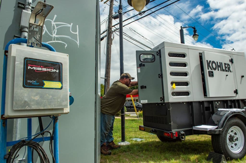 Ante la proximidad de Henri, se están tomando medidas también para garantizar el suministro de corriente, alistando generadores. El último huracán que tocó tierra en Long Island fue Gloria, en 1985, y el último en hacerlo en algún punto de Nueva Inglaterra fue Bob, en 1991.