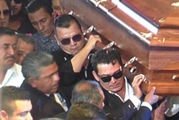 Su sepultura se llevó a cabo en su natal pueblo de Juliantla, en el estado de Guerrero, México.