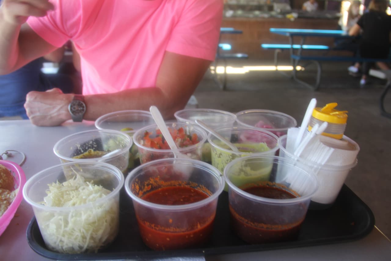 Aunque en Puerto Peñasco, cualquier puesto de comida, hasta el más sencillo ofrece deliciosos platos.