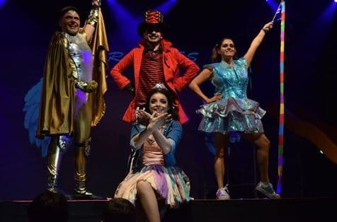 "[...] Y puso la publicidad en todo Monterrey cuando yo estoy en novela; estoy en el Teatro del Terror, estoy en 'Crea tu cuento, la obra' en el Lunario y solo el único día que podía asistir era el sábado y él vendió viernes, sábado y domingo conmigo", sentenció la actriz.