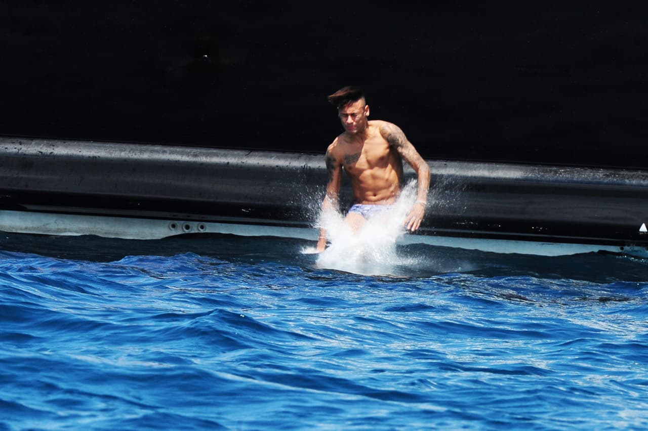 Neymar disfruta de sus vacaciones en Ibiza.