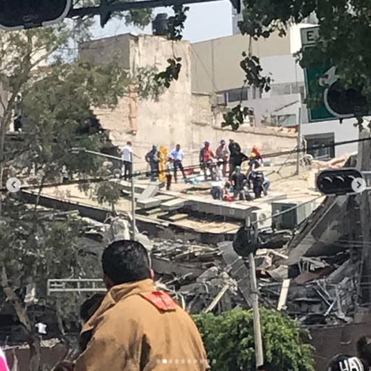 En este día también revivió los momentos de angustia que pasó cuando vio que, sobre la calle donde vive, había un edificio caído.