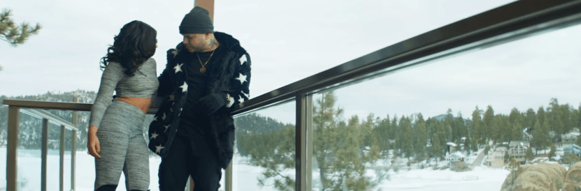 “La canción básicamente trata de él y una mujer y la forma en que él está obsesionado con esta chica, y ella está obsesionada con él”- dijo Jessy Terrero (Director del video musical de Obsesionado).